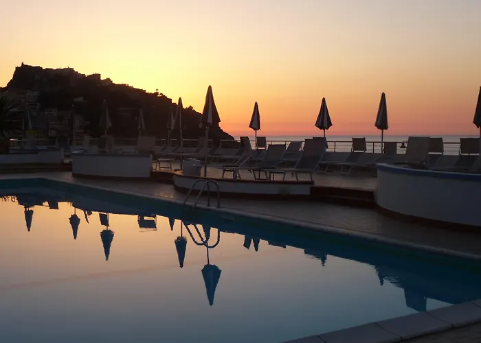 Lh Pedraladda Resort